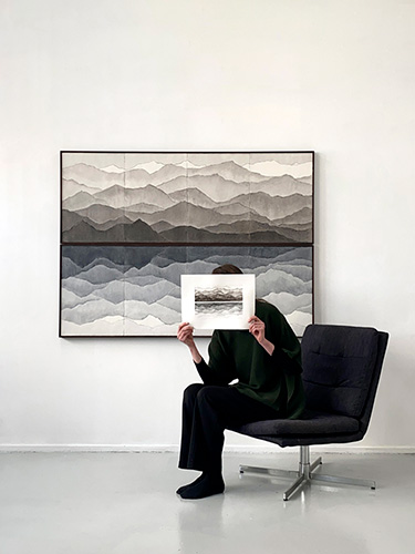 selfie with sketch Reflections